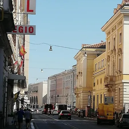 Signorina In Vandrarhem Rom